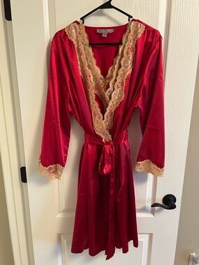 Morgan Taylor Red Satin Robe with Gown